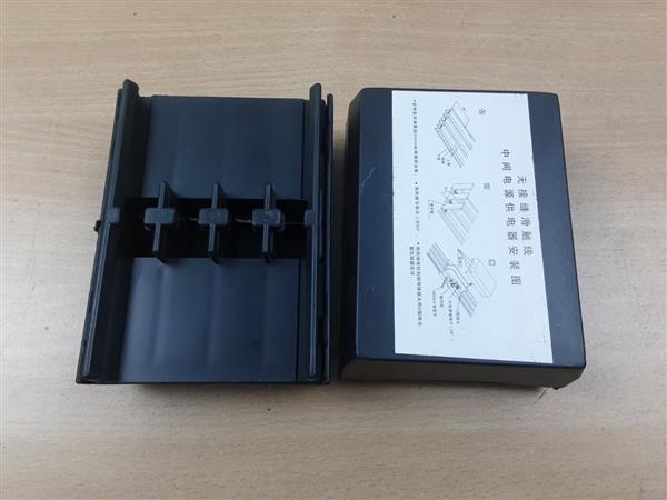 Hộp nối ray điện cầu trục 4p